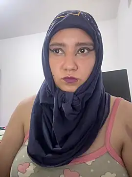 hannahayat online show from 04.28.26