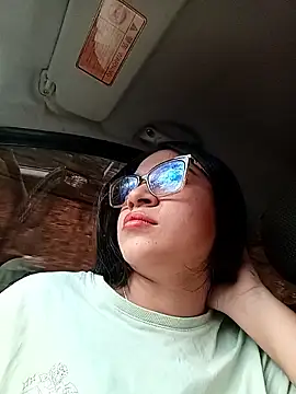 -VICKKY online show from 11.14.25