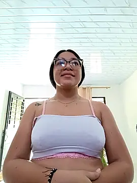 -VICKKY online show from 11.21.25