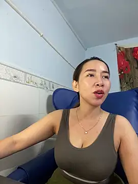 Snapshot of Cherry_6969 chatting on 03.02.25 Cherry 6969 online show from 03.02.25