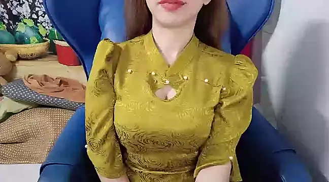 Snapshot of Cherry_6969 chatting on 03.17.25 Cherry 6969 online show from 03.17.25