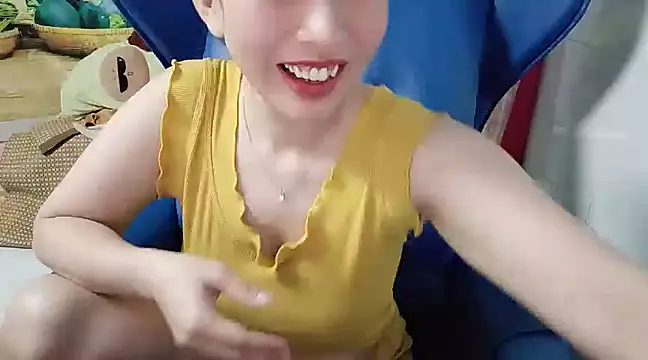 Snapshot of Cherry_6969 chatting on 03.19.25 Cherry 6969 online show from 03.19.25