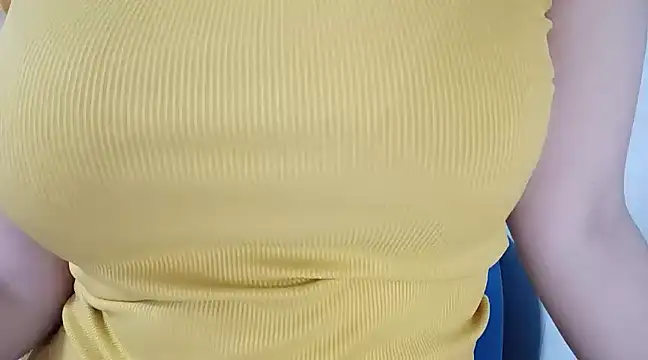 Snapshot of Cherry_6969 chatting on 03.19.25 Cherry 6969 online show from 03.19.25