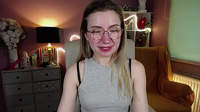 Mia Tasty online show from 02.15.25