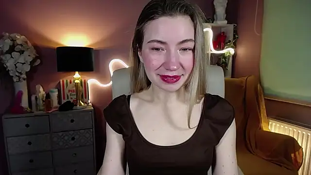 Mia Tasty online show from 02.16.25