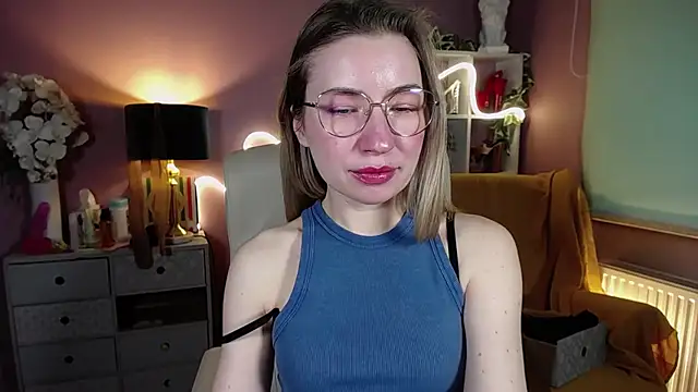 Mia Tasty online show from 02.16.25