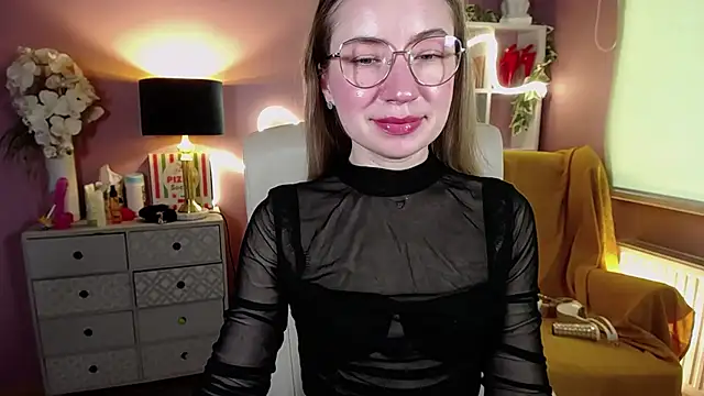 Mia Tasty online show from 02.22.25