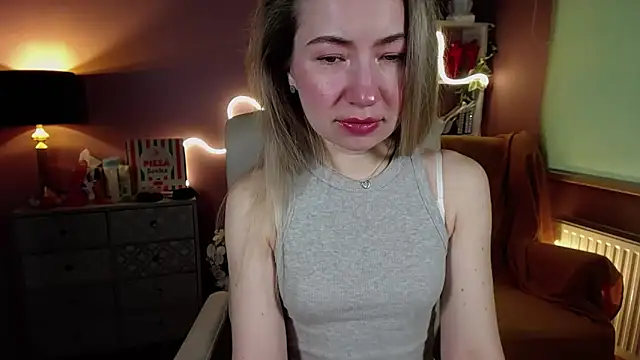 Mia Tasty online show from 02.23.25