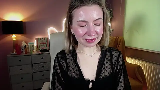 Mia Tasty online show from 03.06.25