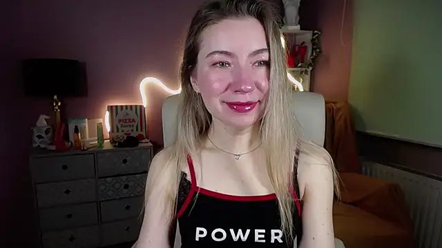 Mia Tasty online show from 03.13.25