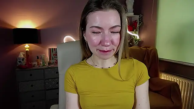 Mia Tasty online show from 03.17.25