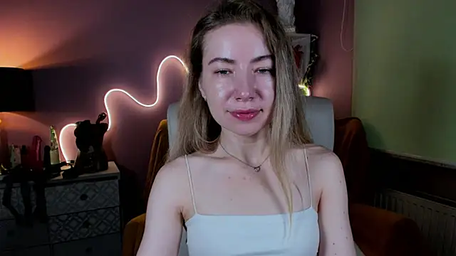 Mia Tasty online show from 09.14.25