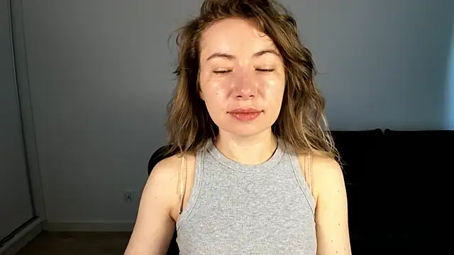 Mia Tasty online show from 04.29.26