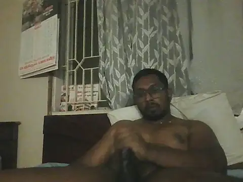Snapshot of chennaibull101 chatting on 06.03.26 chennaibull101 online show from 06.03.26