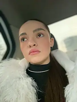 Snapshot of AnaWest chatting on 01.21.25 AnaWest online show from 01.21.25