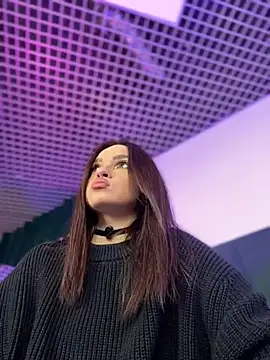 Snapshot of AnaWest chatting on 03.20.25 AnaWest online show from 03.20.25