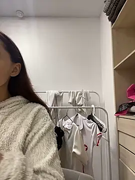 Snapshot of AnaWest chatting on 10.10.25 AnaWest online show from 10.10.25