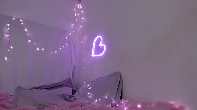 BonnieCute  online show from 12.28.24