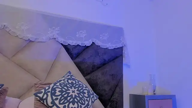 BonnieCute  online show from 09.19.25