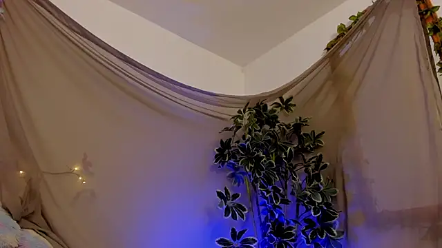 BonnieCute  online show from 10.11.25