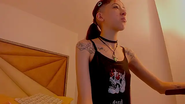 BonnieCute  online show from 02.12.26