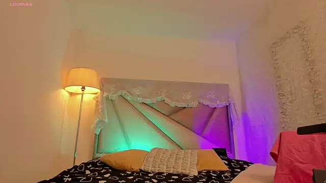 BonnieCute  online show from 06.28.26