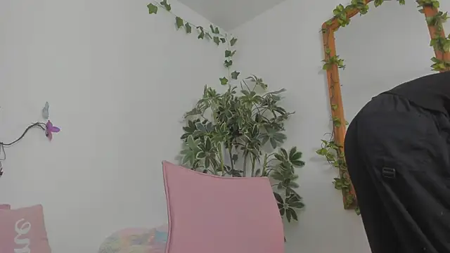 BonnieCute  online show from 07.13.26