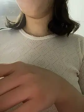 Snapshot of farah-36 chatting on 01.25.25 farah-36 online show from 01.25.25