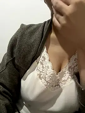 Snapshot of farah-36 chatting on 01.10.26 farah-36 online show from 01.10.26