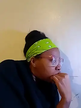 Snapshot of madamsensuale chatting on 01.23.25 madamsensuale online show from 01.23.25