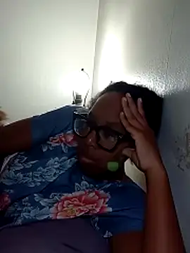 Snapshot of madamsensuale chatting on 12.03.25 madamsensuale online show from 12.03.25