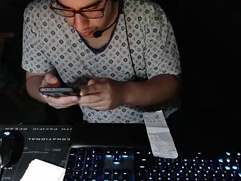thealfawolf01 online show from 06.11.26