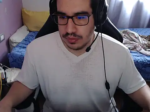 thealfawolf01 online show from 07.12.26