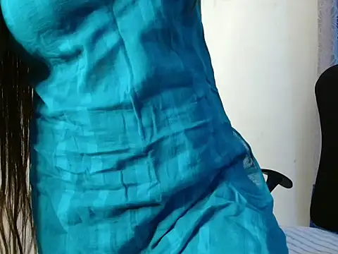 Snapshot of Unlucky-flowers chatting on 02.25.25 Unlucky-flowers online show from 02.25.25