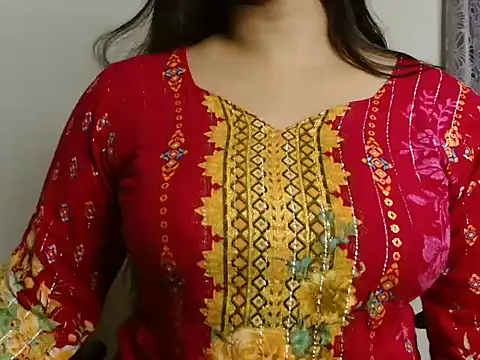 Snapshot of Unlucky-flowers chatting on 03.14.25 Unlucky-flowers online show from 03.14.25