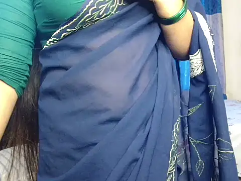 Snapshot of Unlucky-flowers chatting on 10.28.25 Unlucky-flowers online show from 10.28.25