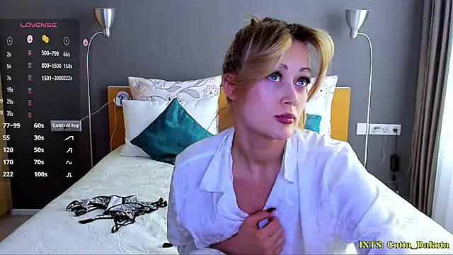 Snapshot of PannaDakota chatting on 02.06.25 PannaDakota online show from 02.06.25