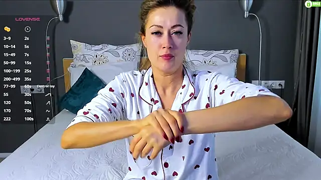 Snapshot of PannaDakota chatting on 02.13.25 PannaDakota online show from 02.13.25