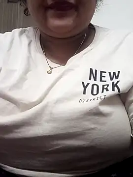 smile pretty online show from 12.05.24