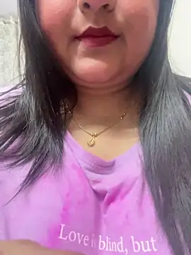 smile pretty online show from 03.13.25