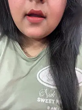 smile pretty online show from 02.02.26