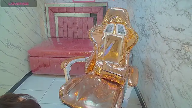  Emily v online show from 03.08.25