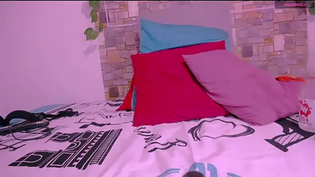 CrazyRousex online show from 07.24.26