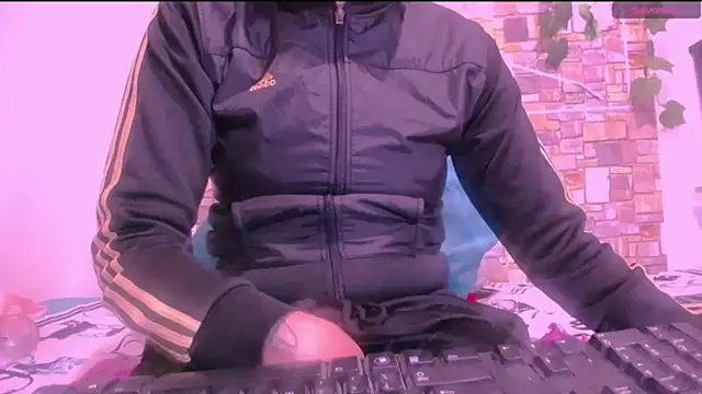 CrazyRousex online show from 07.28.26
