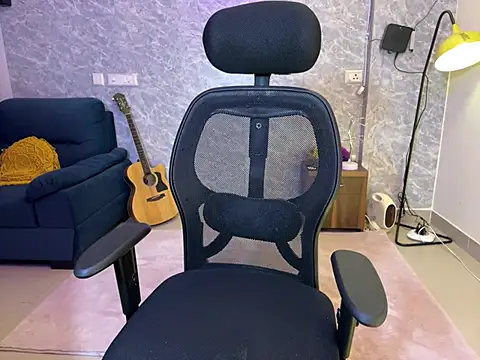 Snapshot of MidnightFlame chatting on 12.28.24 MidnightFlame online show from 12.28.24