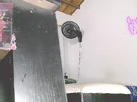 Snapshot of tifany19_ chatting on 09.19.25 tifany19  online show from 09.19.25