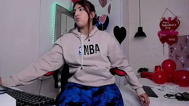 Snapshot of angel_hardy_dl chatting on 02.19.25 angel hardy dl online show from 02.19.25