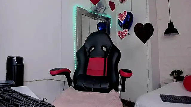 Snapshot of angel_hardy_dl chatting on 02.20.25 angel hardy dl online show from 02.20.25