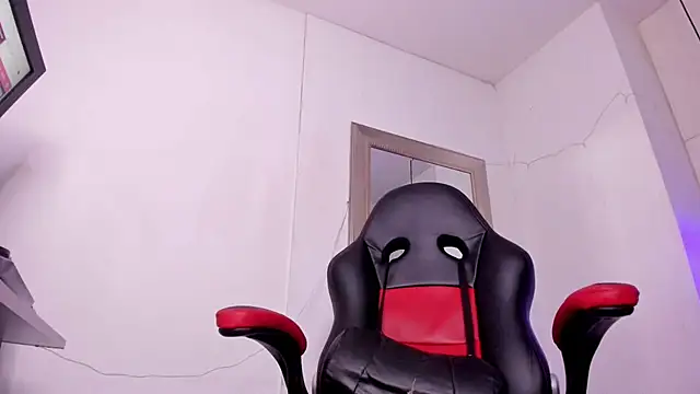 Snapshot of angel_hardy_dl chatting on 11.25.25 angel hardy dl online show from 11.25.25