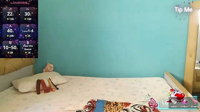 Stefanny Taylor  online show from 03.10.25